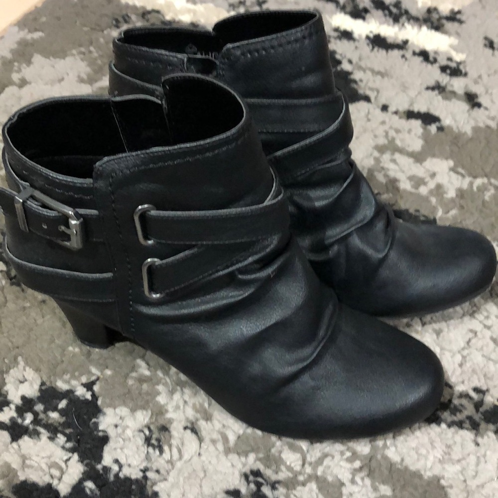 Fergalicious by Fergie Ankle Boots Size 9.5m